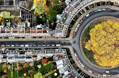 Lean and green: Building sustainable cost-efficient supply chains